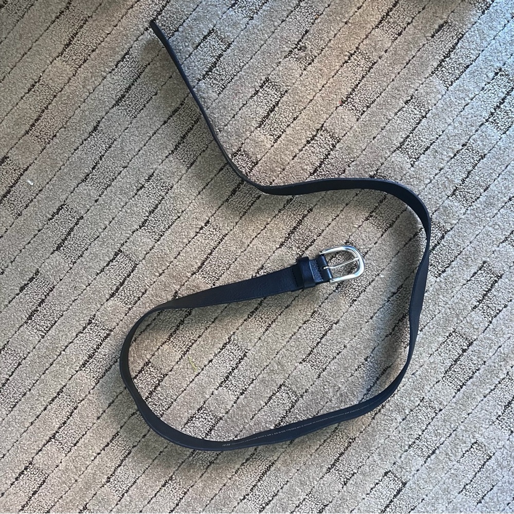 Elegant Black genuine Leather Belt with Silver details from H&M